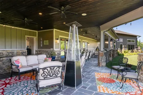660 Pleasant Grove Road Hendersonville NC 28739