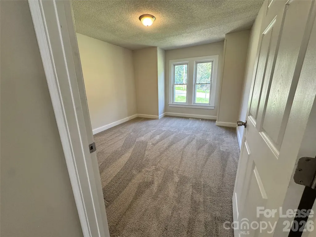 303 Garfield Street Statesville NC 28677