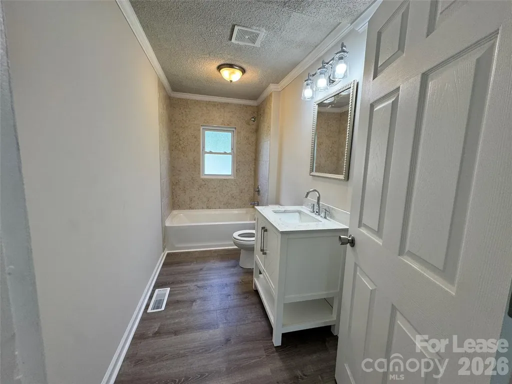 303 Garfield Street Statesville NC 28677