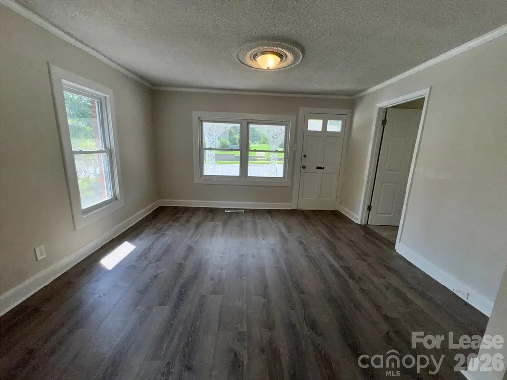 303 Garfield Street Statesville NC 28677