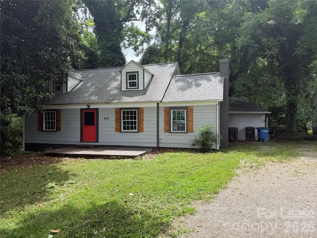 449 N Center Street Statesville NC 28677