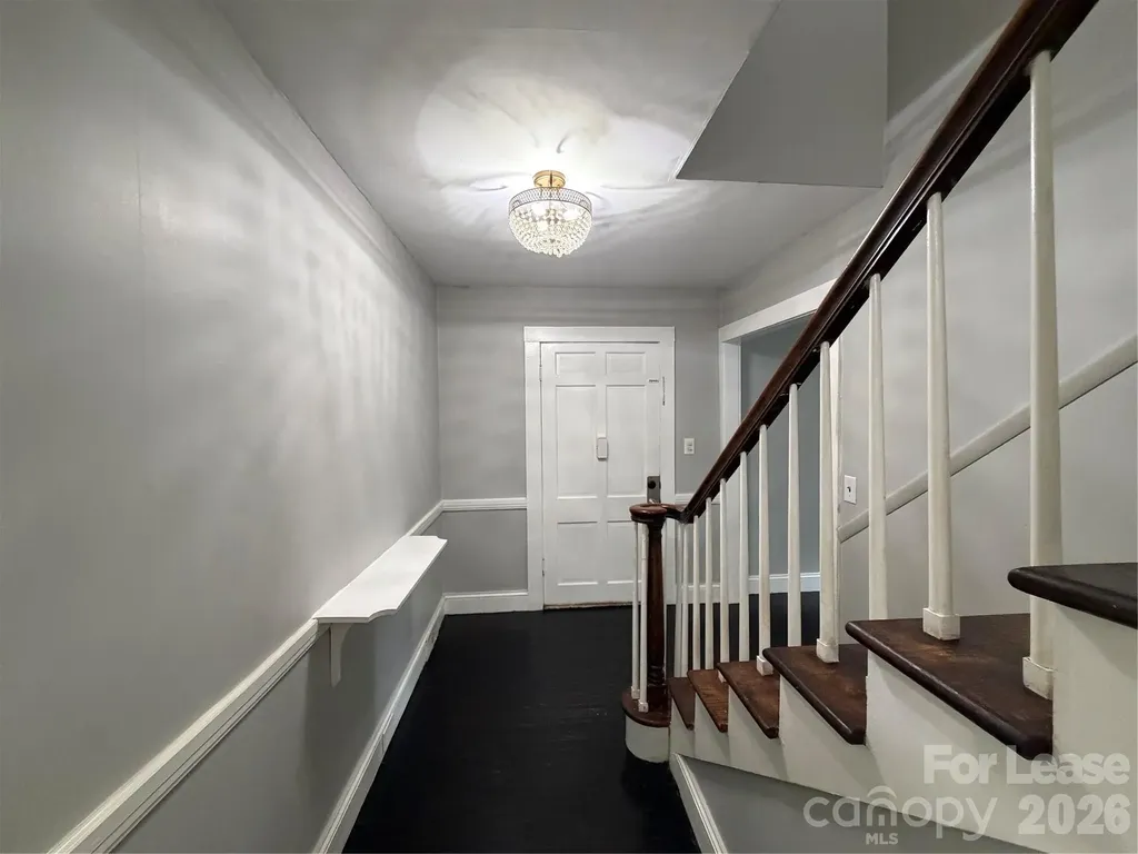 449 N Center Street Statesville NC 28677