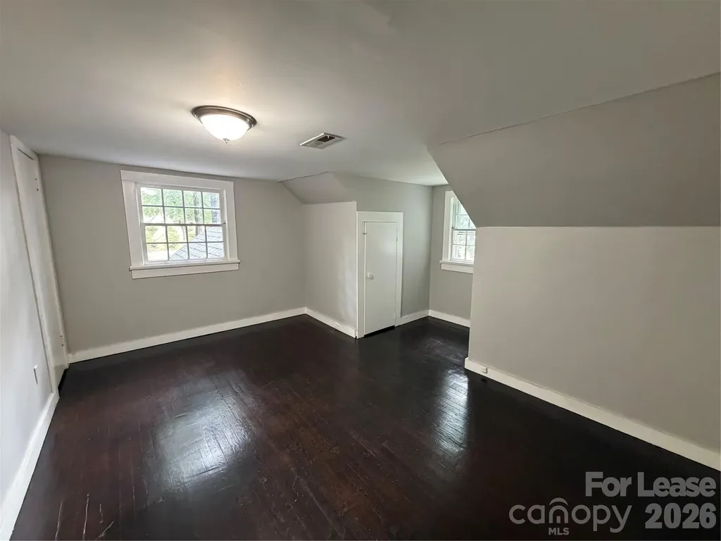 449 N Center Street Statesville NC 28677