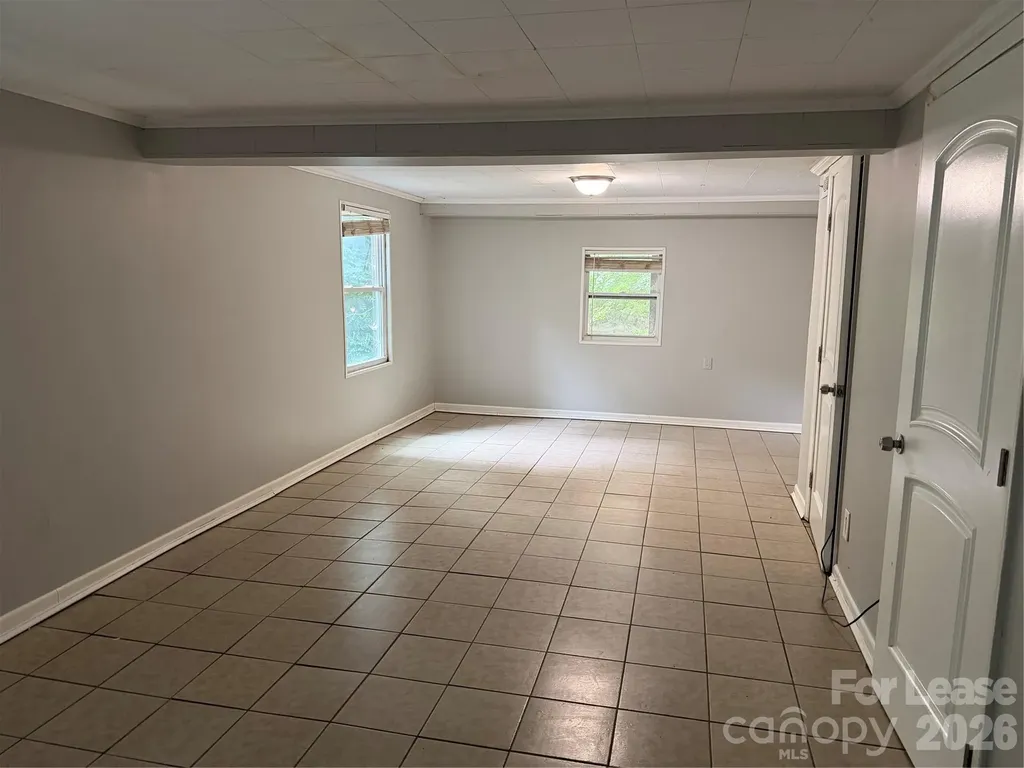 449 N Center Street Statesville NC 28677
