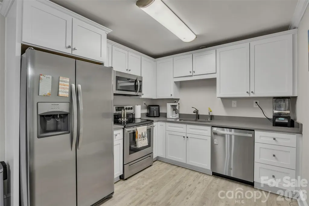 2213 Lanier Avenue Charlotte NC 28205