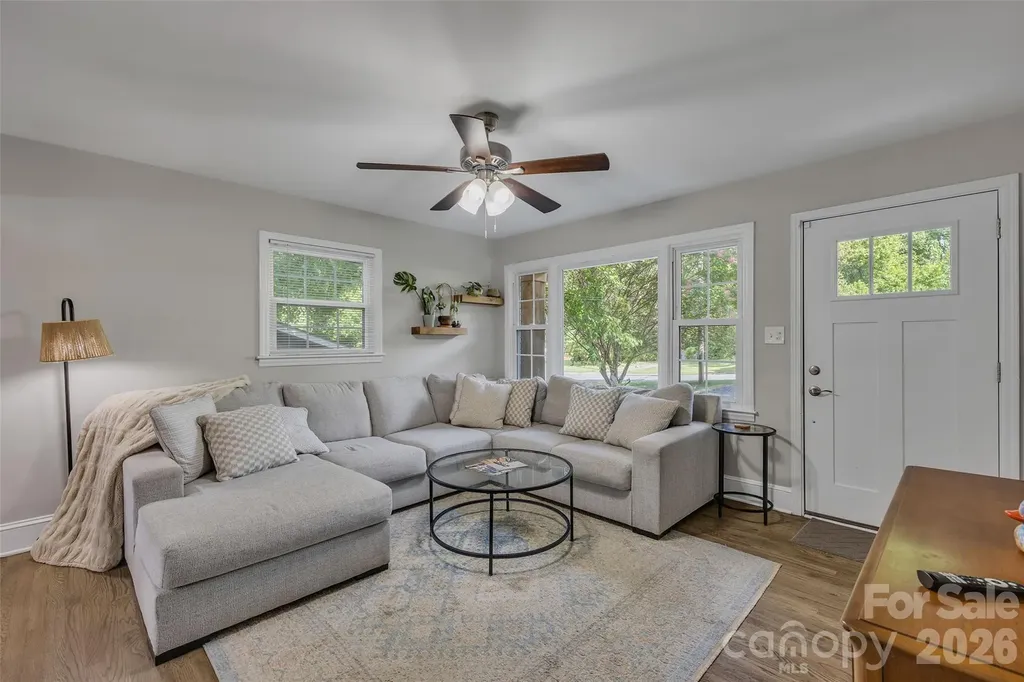 2213 Lanier Avenue Charlotte NC 28205