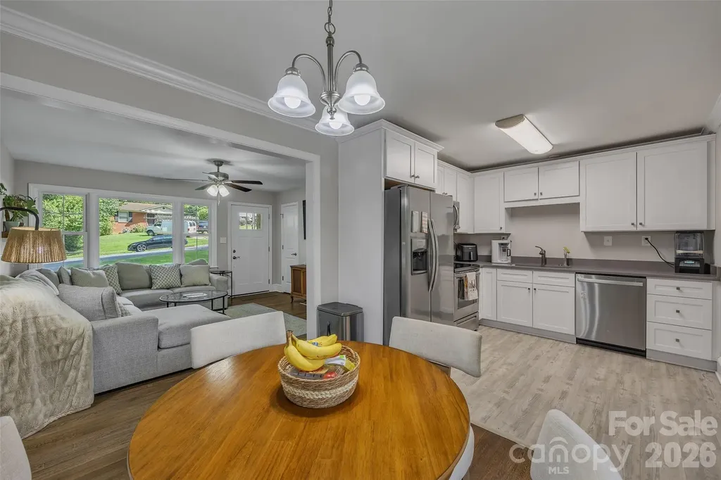 2213 Lanier Avenue Charlotte NC 28205
