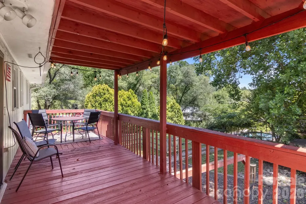 5225 Wolfe Road Hickory NC 28601