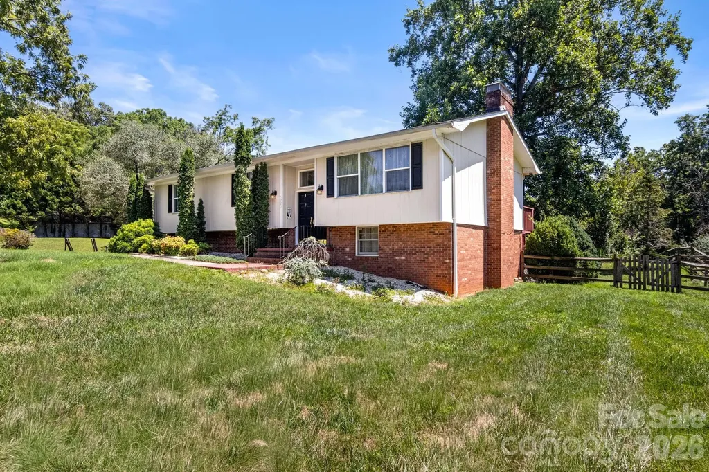 5225 Wolfe Road Hickory NC 28601
