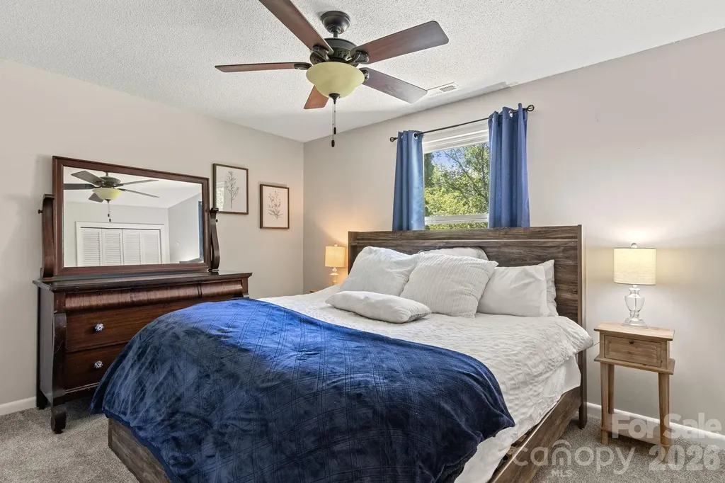 5225 Wolfe Road Hickory NC 28601