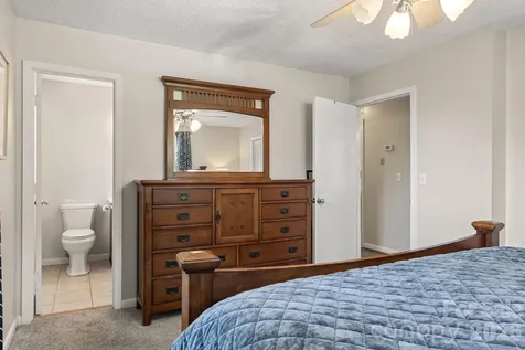 5225 Wolfe Road Hickory NC 28601