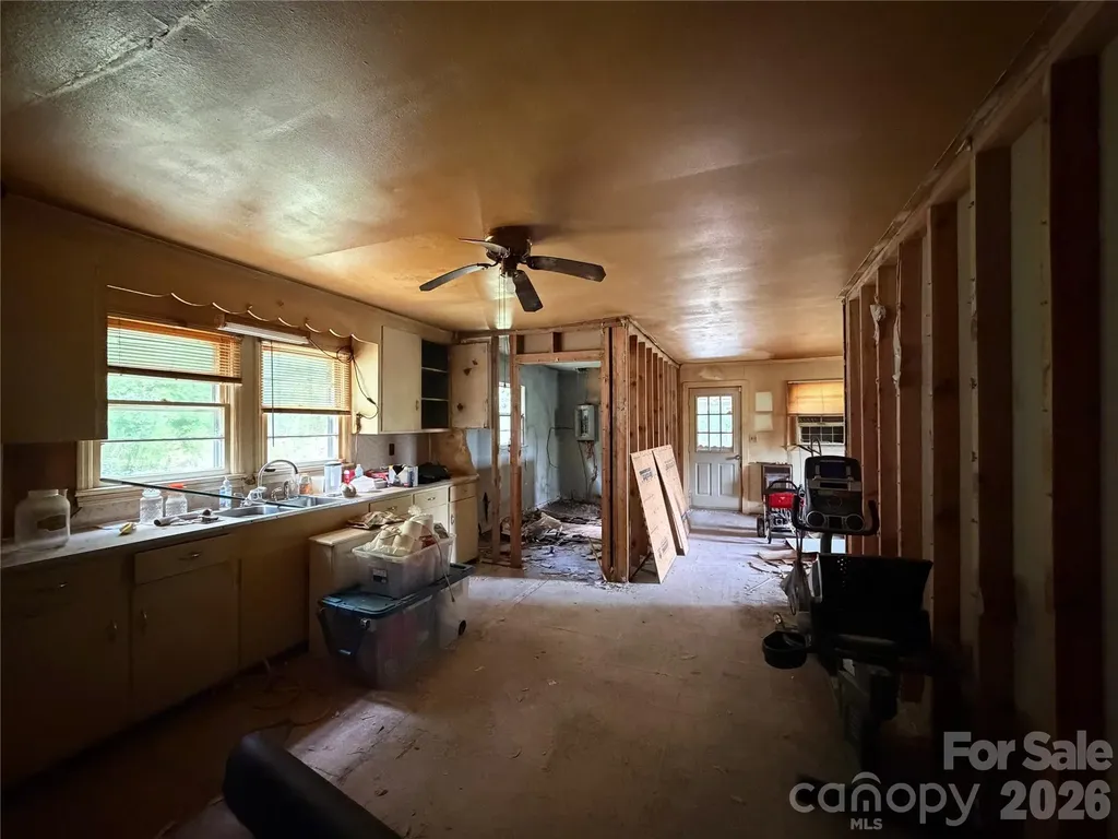5022 Old Nc 18 Highway Connelly Springs NC 28612