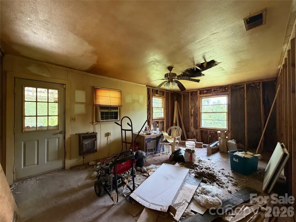5022 Old Nc 18 Highway Connelly Springs NC 28612