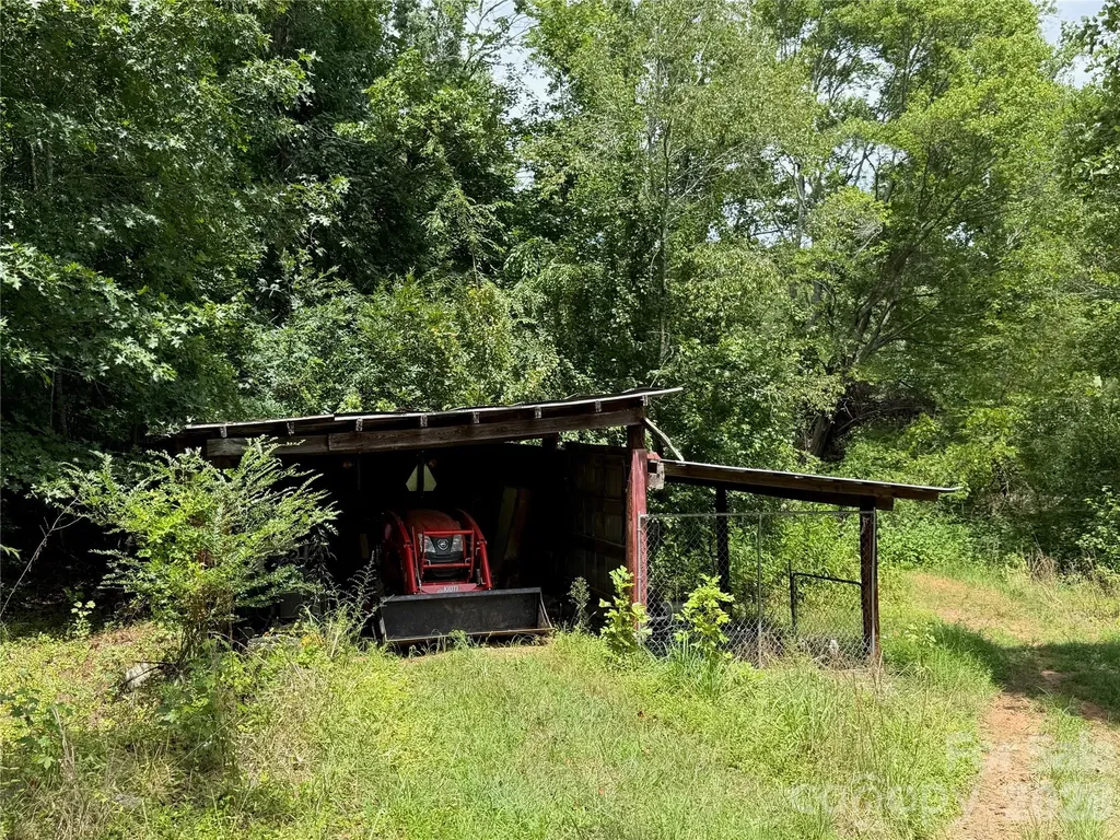 5022 Old Nc 18 Highway Connelly Springs NC 28612