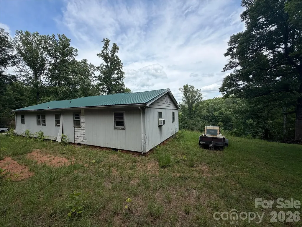 5022 Old Nc 18 Highway Connelly Springs NC 28612