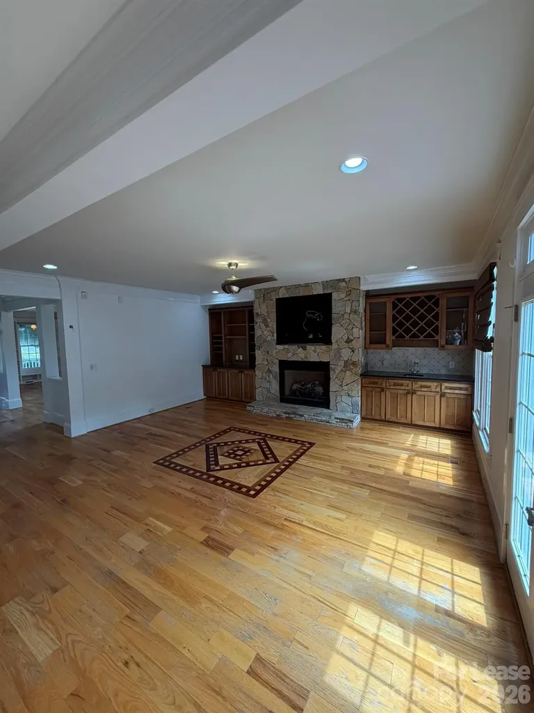 701 Mcdonald Avenue Charlotte NC 28203