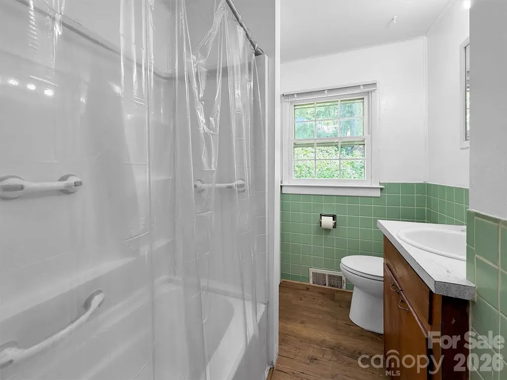 70 Iris Lane Canton NC 28716
