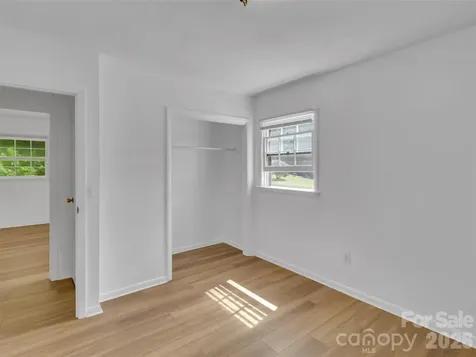70 Iris Lane Canton NC 28716
