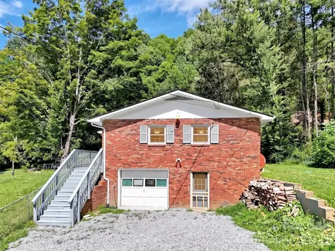 70 Iris Lane Canton NC 28716