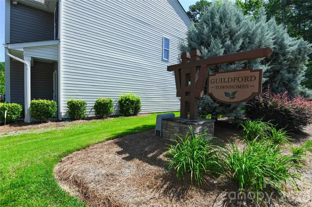 6005 Guildford Hill Lane Charlotte NC 28215