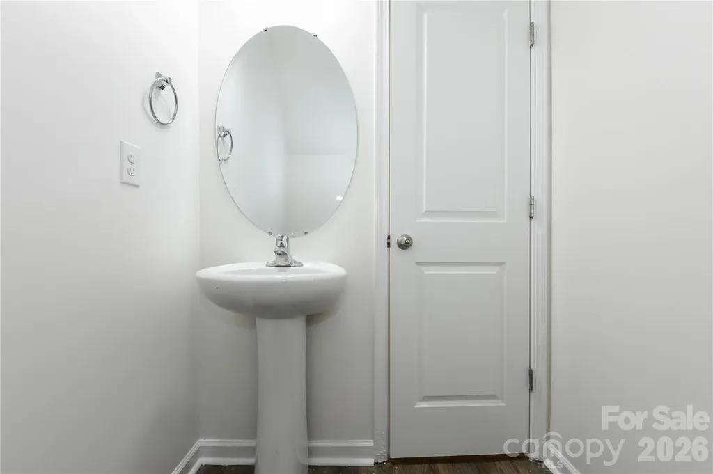 6005 Guildford Hill Lane Charlotte NC 28215