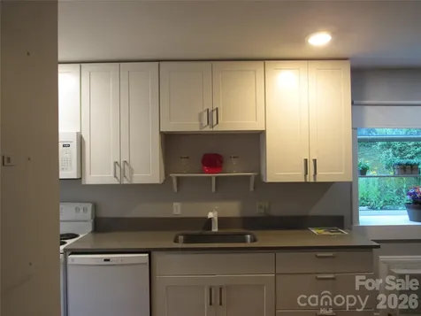 6 Woodlands Drive Black Mountain NC 28711