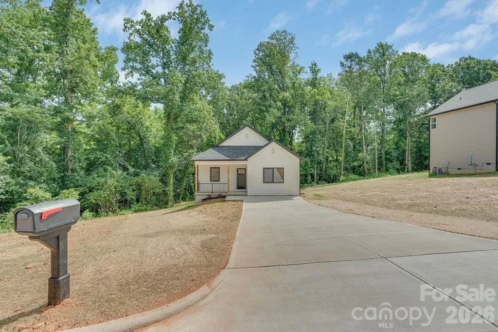 504 N Pine Street Cherryville NC 28021