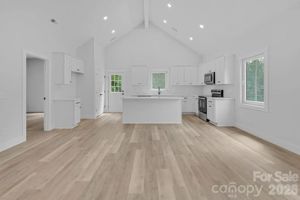 504 N Pine Street Cherryville NC 28021