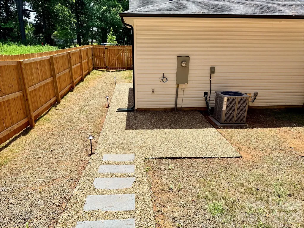 525 N Linwood Avenue Charlotte NC 28216