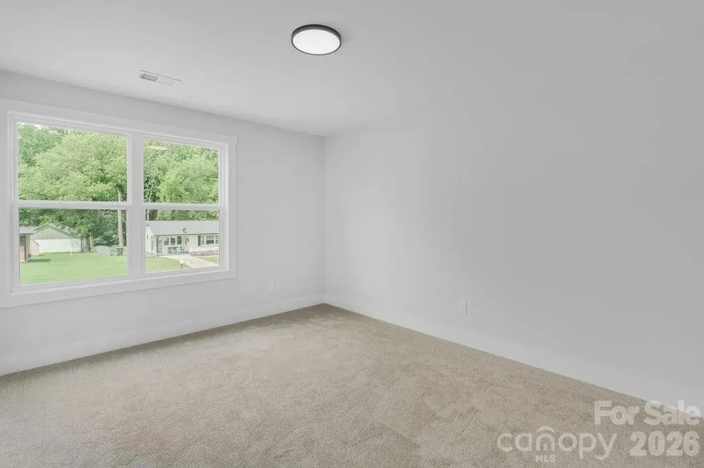 502 N Pine Street Cherryville NC 28021
