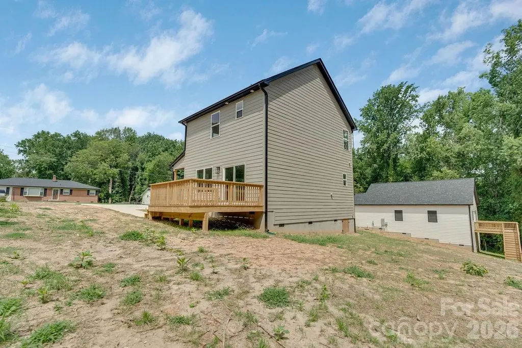 502 N Pine Street Cherryville NC 28021