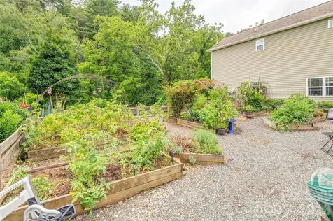15 Mill Creek Loop Asheville NC 28806