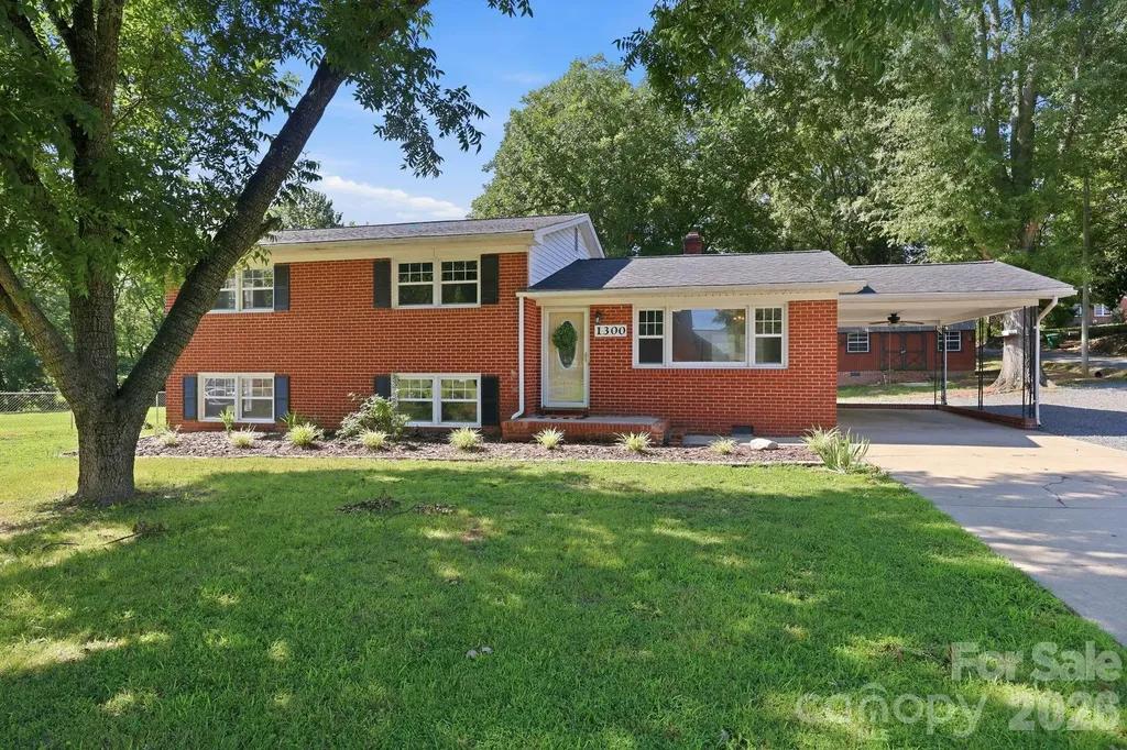 1300 Montgomery Avenue Albemarle NC 28001