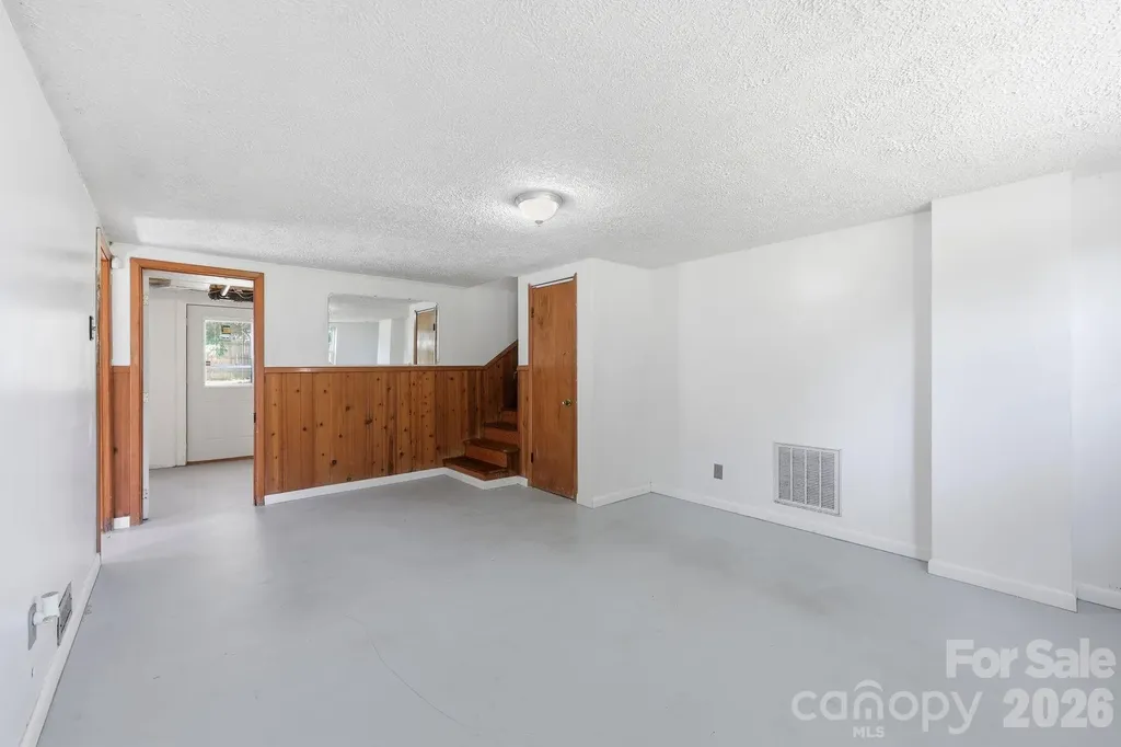 1300 Montgomery Avenue Albemarle NC 28001