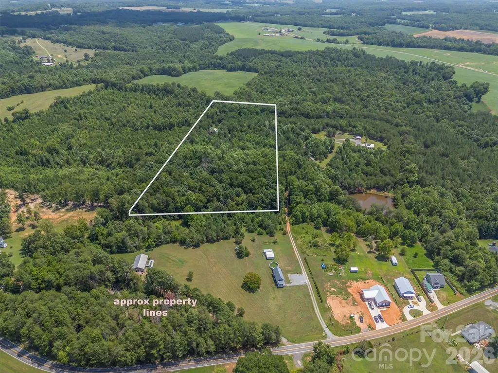 340 Right Prong Road Ellenboro NC 28040
