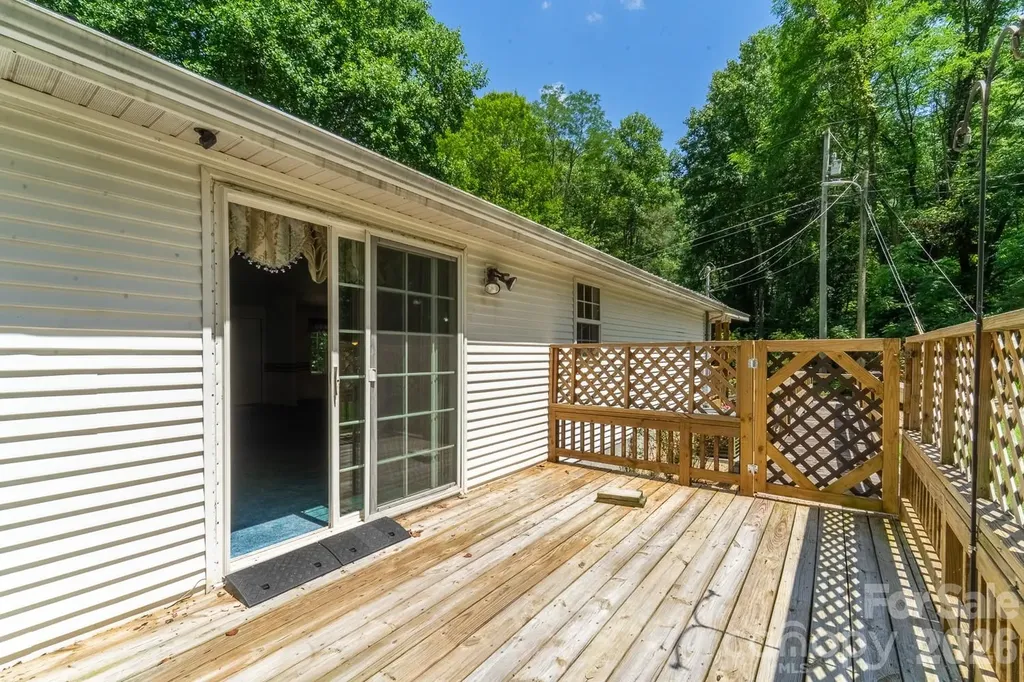 394 Anderson Creek Road Robbinsville NC 28771