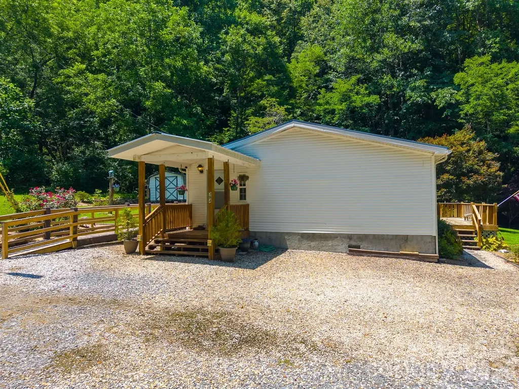 394 Anderson Creek Road Robbinsville NC 28771