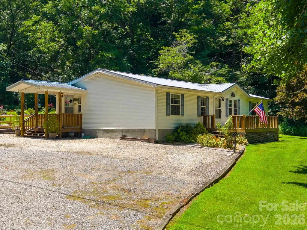 394 Anderson Creek Road Robbinsville NC 28771