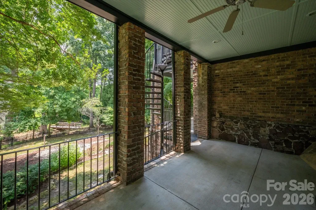 3603 Hennessy Place Charlotte NC 28210
