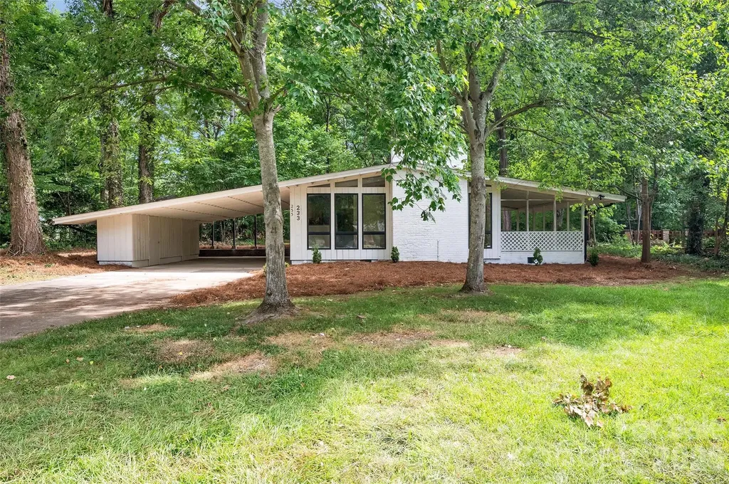 233 Dogwood Drive Mount Holly NC 28120
