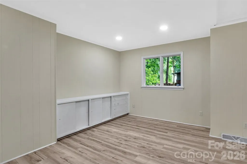 233 Dogwood Drive Mount Holly NC 28120