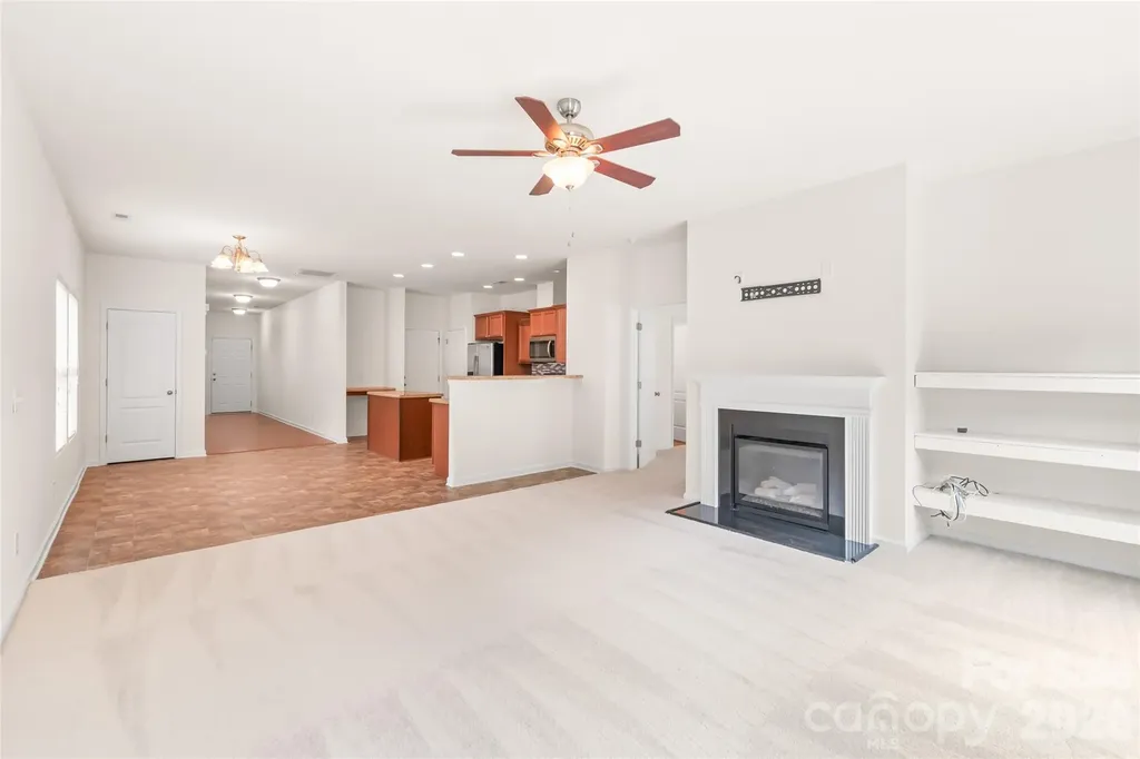8411 Romana Red Lane Charlotte NC 28213