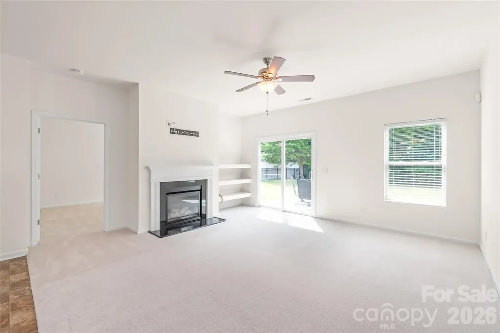 8411 Romana Red Lane Charlotte NC 28213