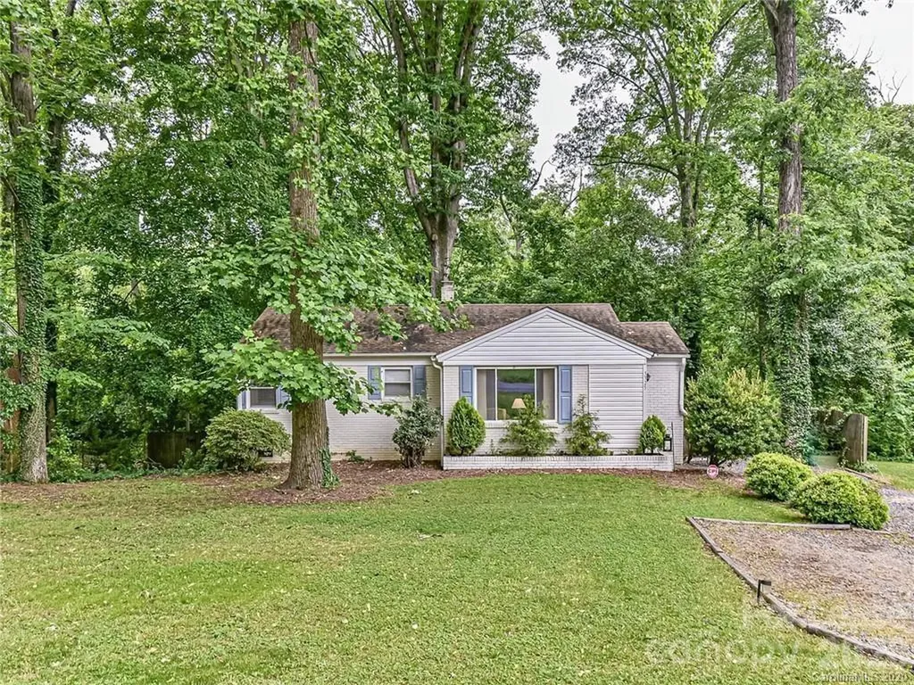 3325 Eastwood Drive Charlotte NC 28205
