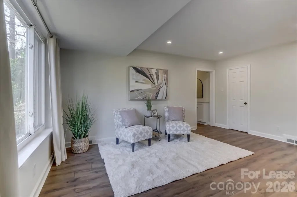 3325 Eastwood Drive Charlotte NC 28205