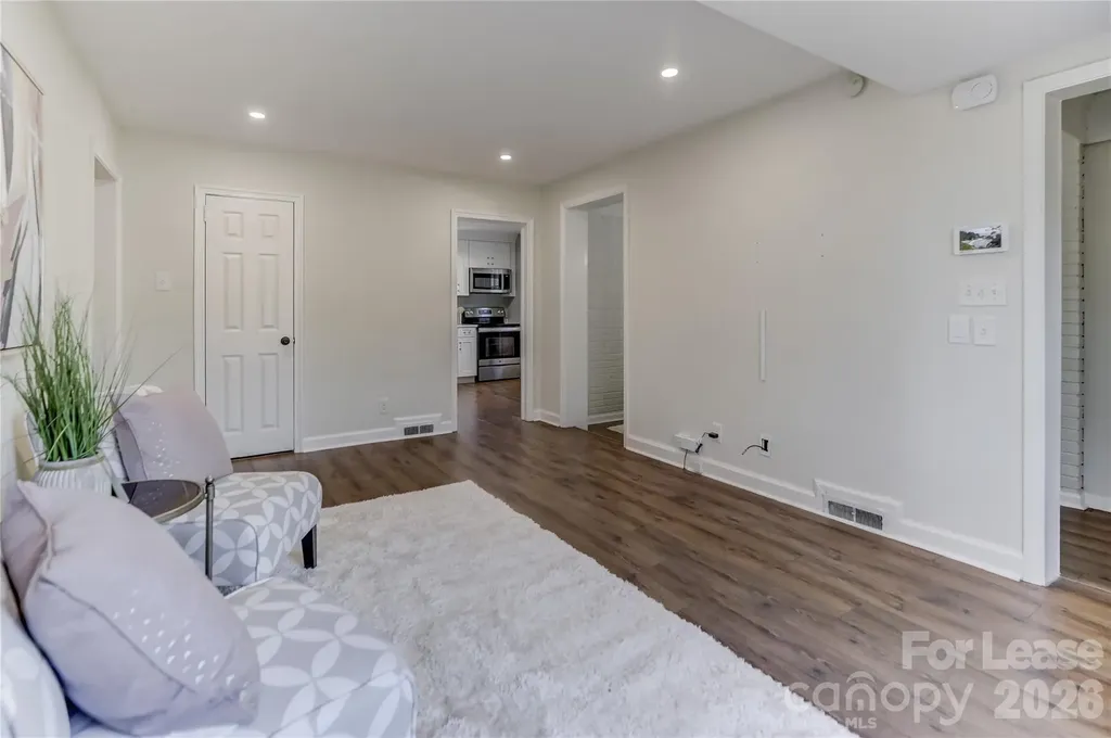 3325 Eastwood Drive Charlotte NC 28205