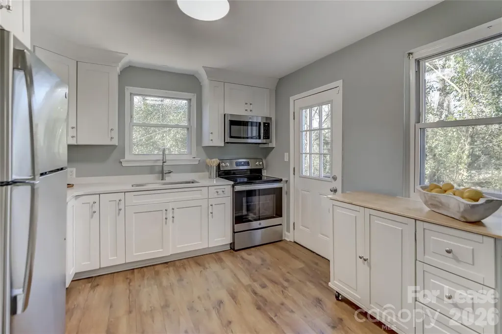 3325 Eastwood Drive Charlotte NC 28205