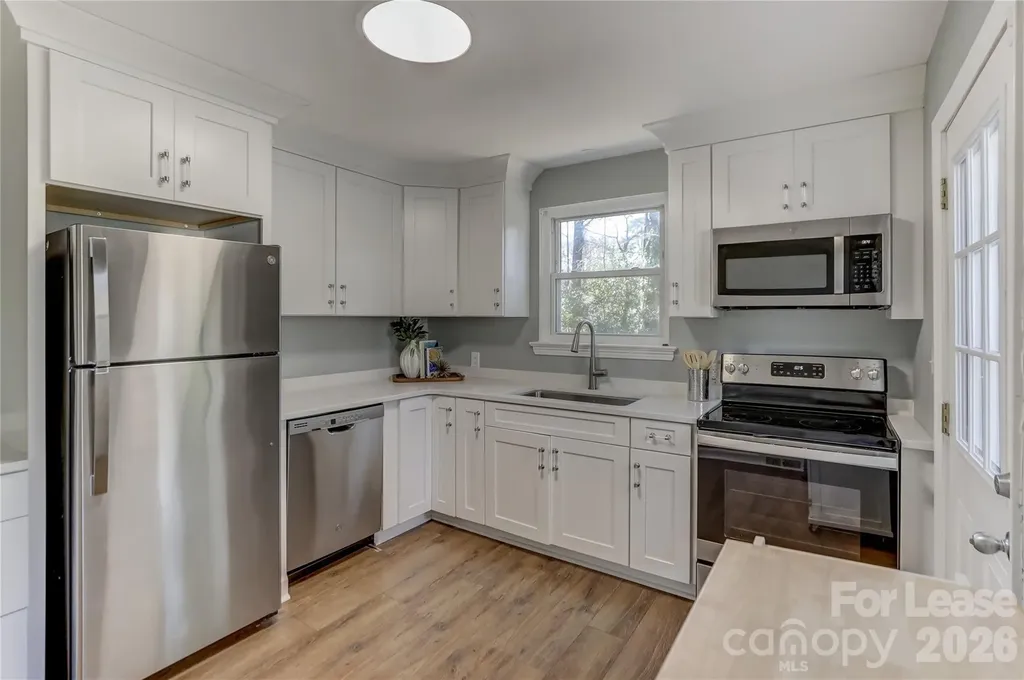 3325 Eastwood Drive Charlotte NC 28205