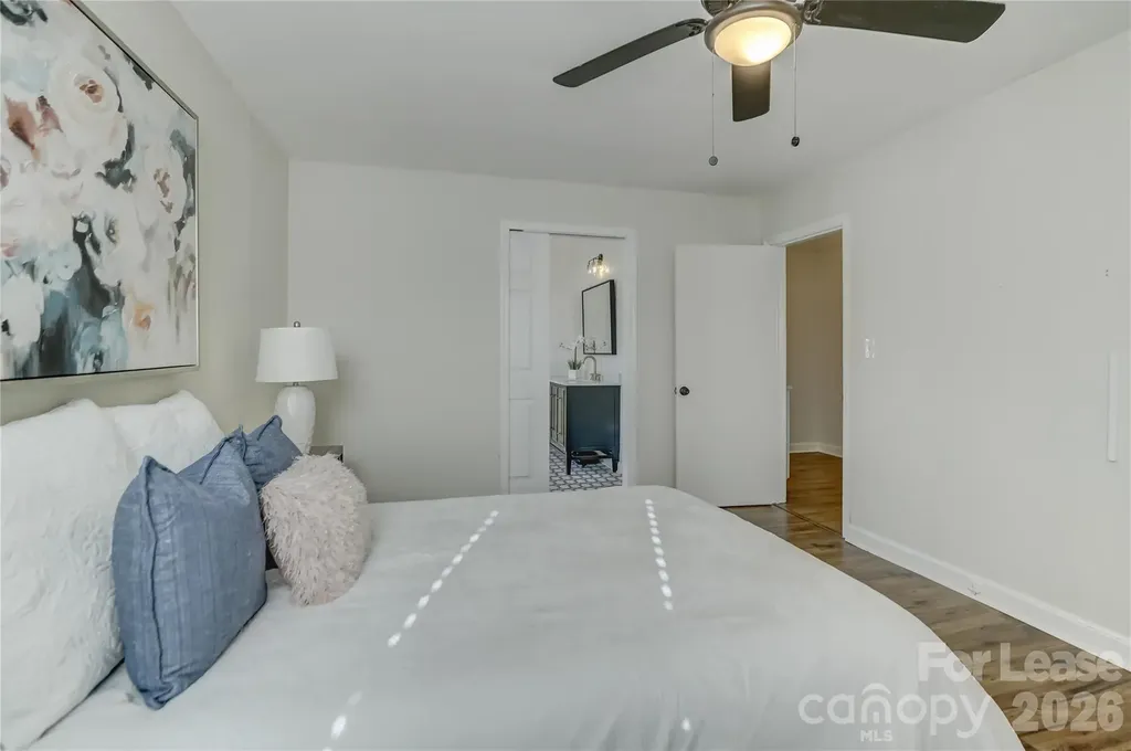 3325 Eastwood Drive Charlotte NC 28205