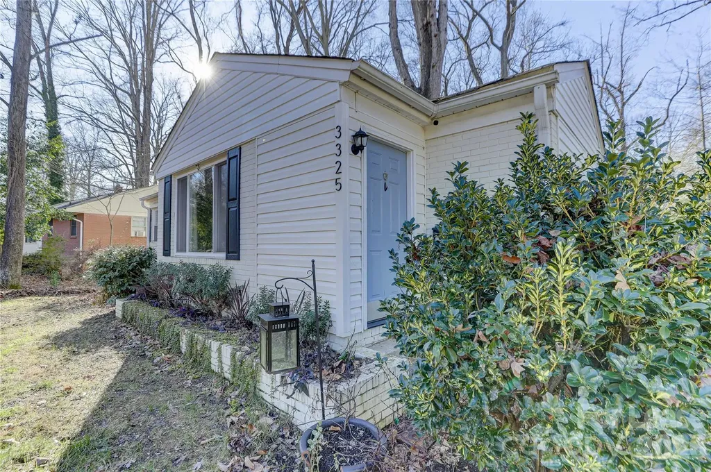 3325 Eastwood Drive Charlotte NC 28205
